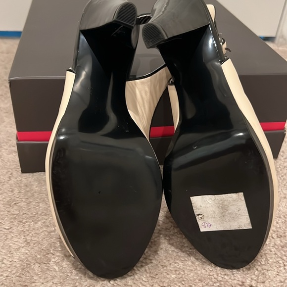 Anne Klein Slingback Heels - Picture 8 of 12